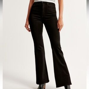 Abercrombie & Fitch Ultra High Rise The Flare - Black 26R